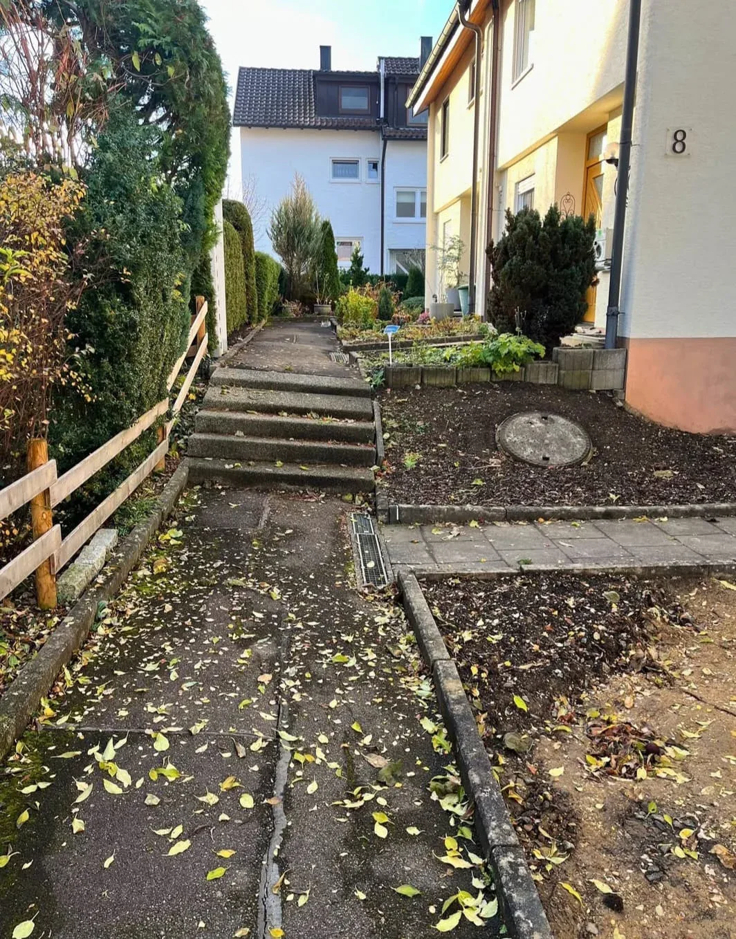 Außenfläche vor den Erdarbeiten